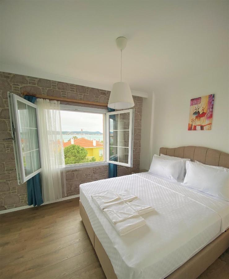Cunda Kordon Otel ไอวาลิค ภายนอก รูปภาพ