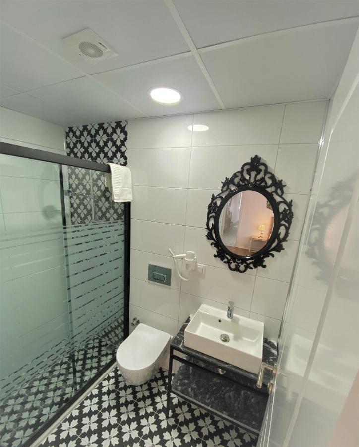 Cunda Kordon Otel ไอวาลิค ภายนอก รูปภาพ