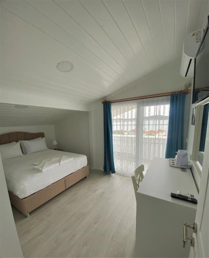 Cunda Kordon Otel ไอวาลิค ภายนอก รูปภาพ
