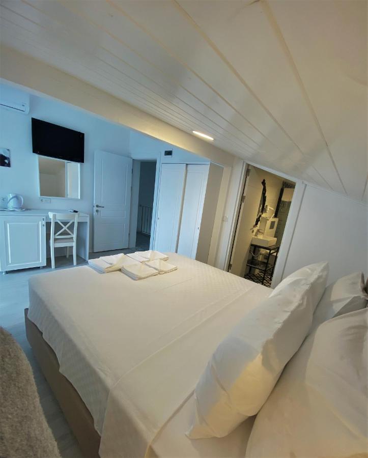 Cunda Kordon Otel ไอวาลิค ภายนอก รูปภาพ