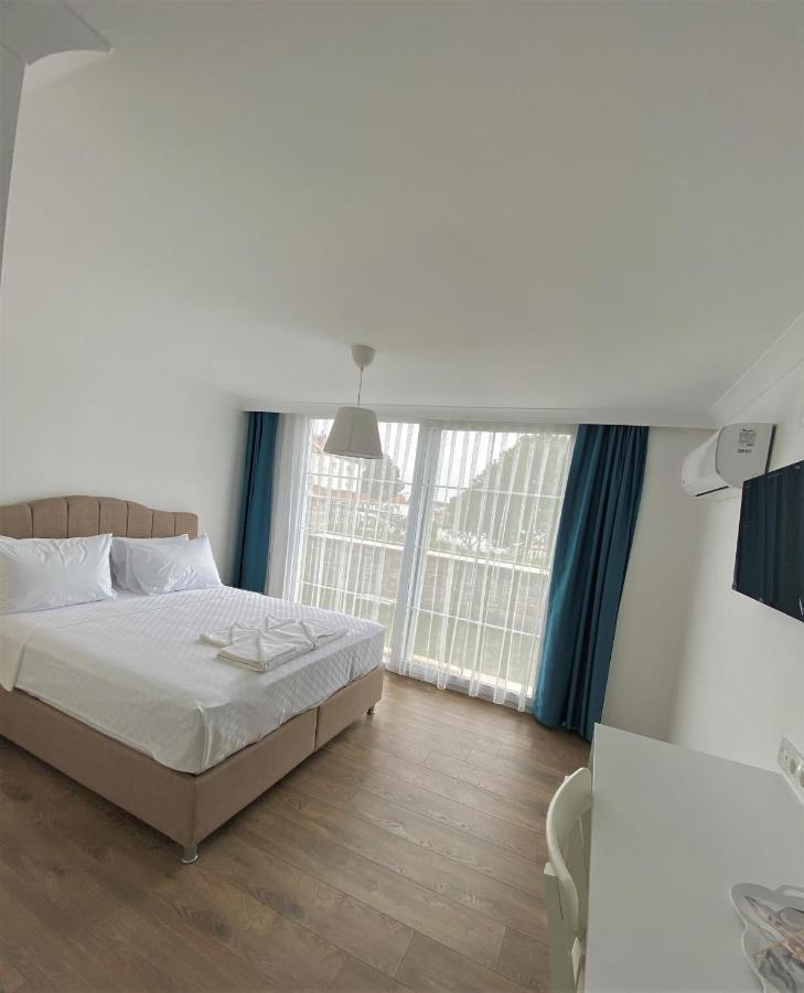 Cunda Kordon Otel ไอวาลิค ภายนอก รูปภาพ